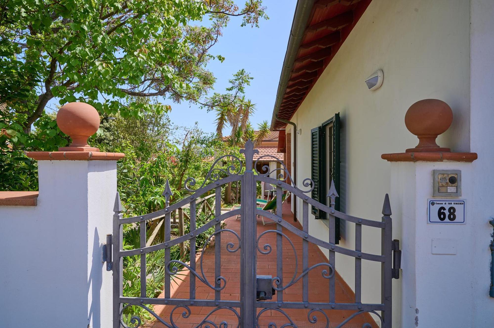 Casa Cipresso Villa San Vincenzo Bagian luar foto