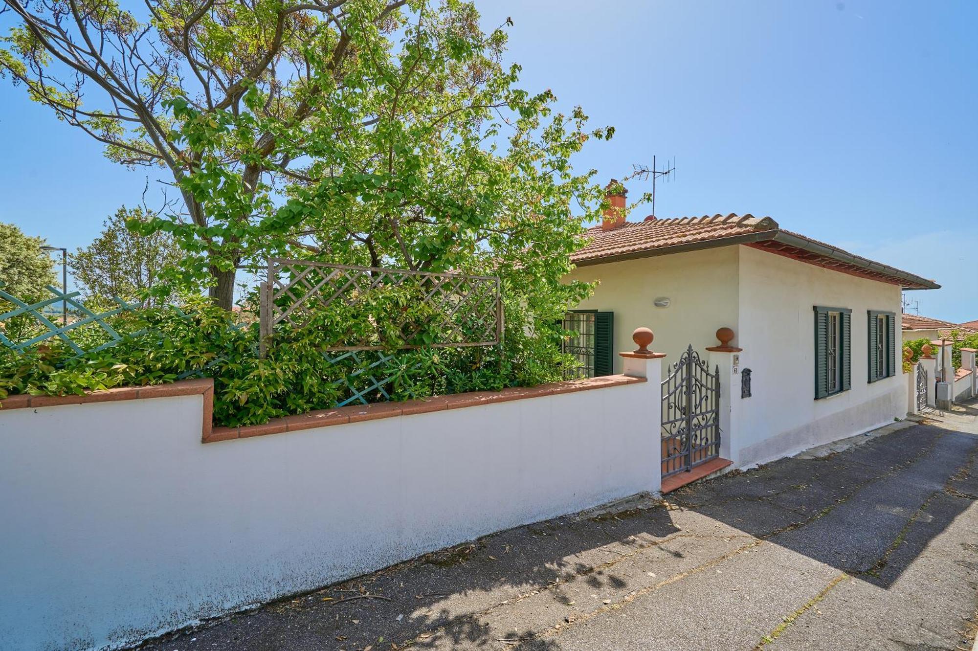 Casa Cipresso Villa San Vincenzo Bagian luar foto